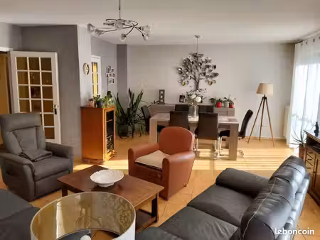 gap centre-ville – appartement t3 de 94 – résidence concorde  bd pompidou – balcon  box & 