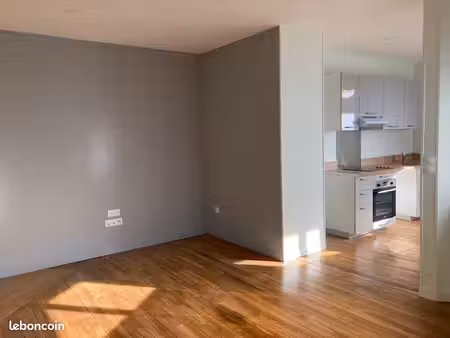f2 centre ville 47 m2