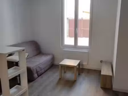 a louer studio meublé
