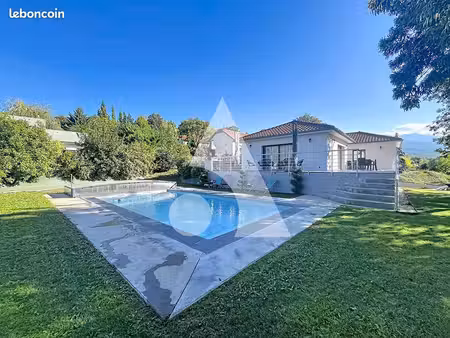 maison 6 pièces 158 m²
