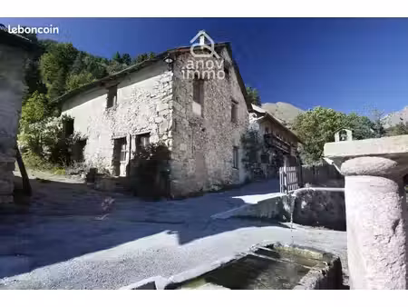 maison 3 pièces 82 m²