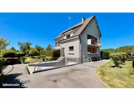 grande maison familiale de 238 m² – économe & connectée – terrain divisible de 2 400 m²