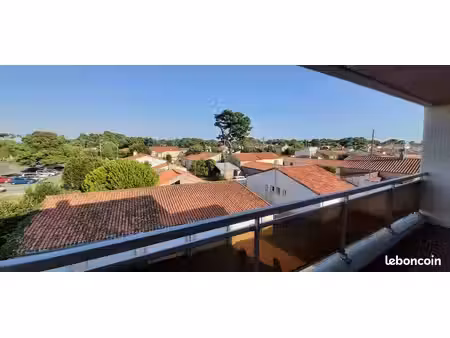 jard sur mer-t2 duplex 60 m²- balcon 6 m² + parking privatif