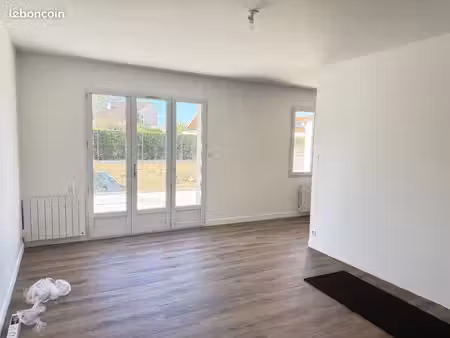 maison 3 pièces 80 m²
