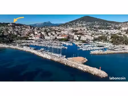 carqueiranne – maison t4 rénovée de 108 m² – vue panoramique  terrasses  jardin et garage 
