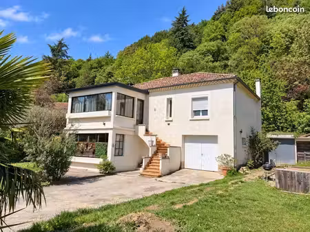 villa 141 m² + terrain 776 m² + revenu locatif de 890 /mois – vue  rivière- vals-les-bains