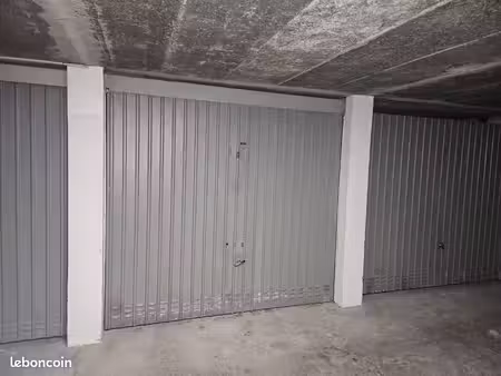 box à louer résidence des cèdres evry