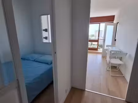 bel appartement f2 lumineux avec balcon — le plessis-robinson (92)