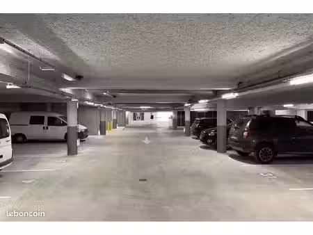 location  parking souterrain