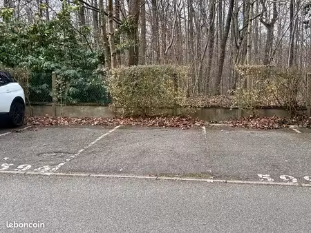 location place de parking