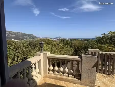 maison 7 pièces 220 m²