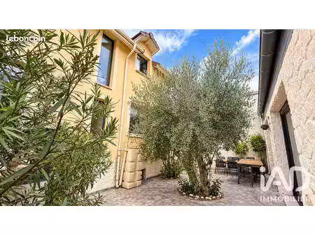 maison 6 pièces 369 m²