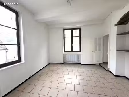 appartement 3 pièces 58 m²