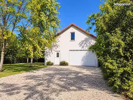 maison 2 pièces 130 m²