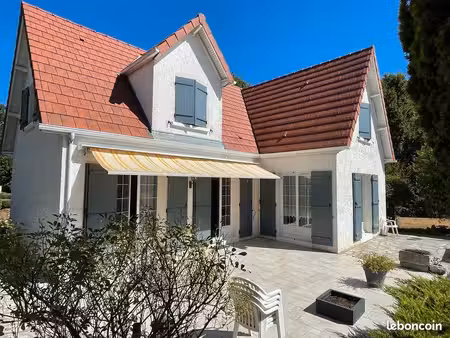 belle maison sur sous-sol avec grand terrain