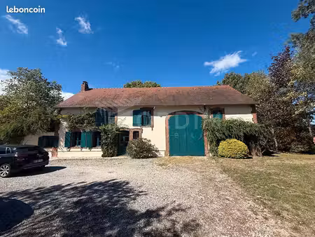 grange 5 pièces 181 m²
