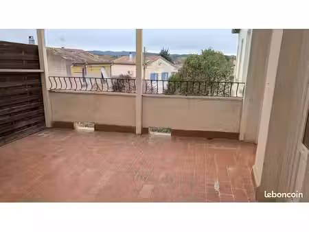 a vendre appartement t4 avec terrasse couverte