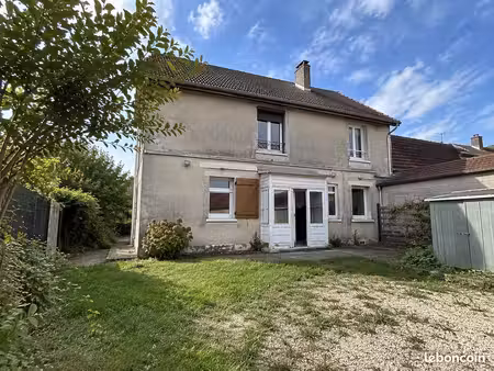 appartement t3 de 75 m² avec jardin – rénové – 530 hc
