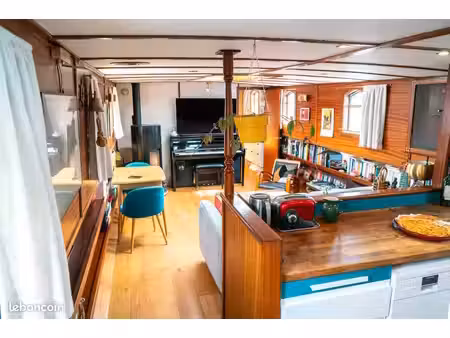 maison sur l’eau – péniche habitable 20m – 2 chambres – terrasse – tout confort – autonomi