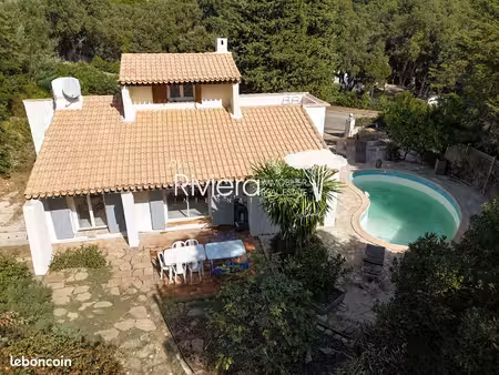 villa 4 pièces 93 m²