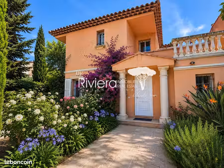 villa 5 pièces 140 m²