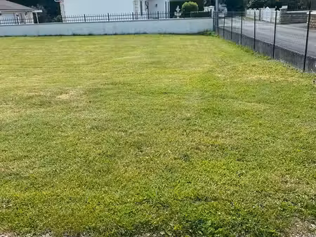 maison et grand terrain vrigne aux bois (08330)