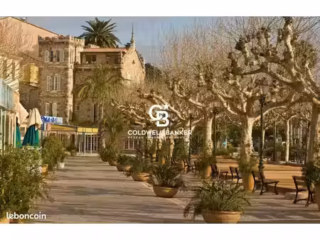 boutique 27 m² le lavandou