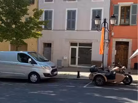 local professionnel à louer