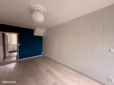 maison 4 pièces 77 m²