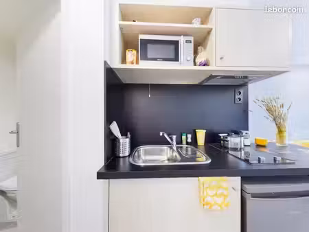 studio 1 pièce 18 m²