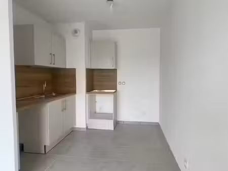 location appartement 2 pièces 43 m² à rumilly (74150)  762 €