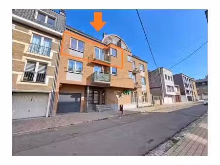 appartement à louer à rue tour l'éveque  16 visé (vbe69987)