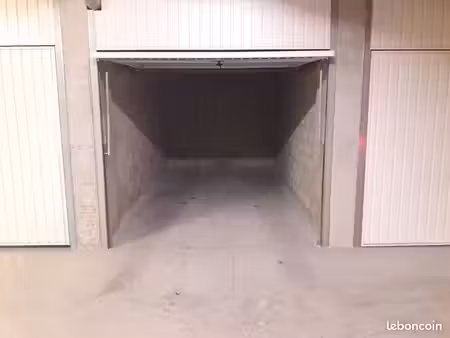loue garage