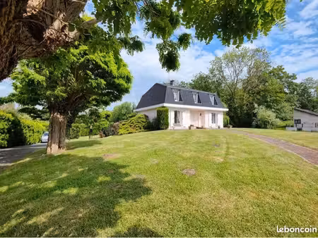 maison 6 pièces (152m2)  terrain 9980 m2