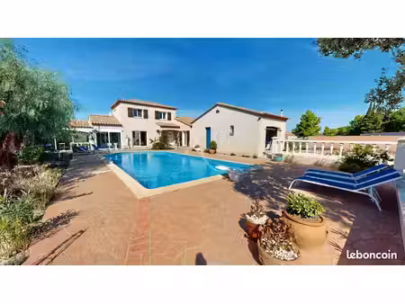 propriété 6 pièces 124 m²
