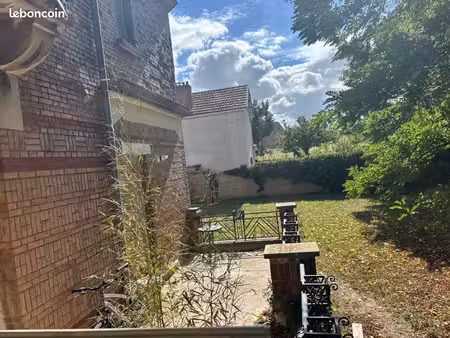 appartement refait à neuf  80m2  3 balcons 