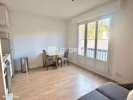 studio 1 pièce 24 m²