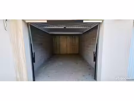 garage à louer