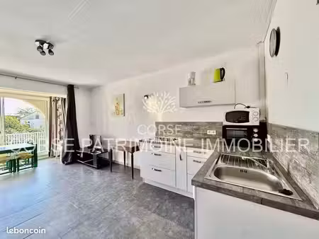 studio 1 pièce 25 m²