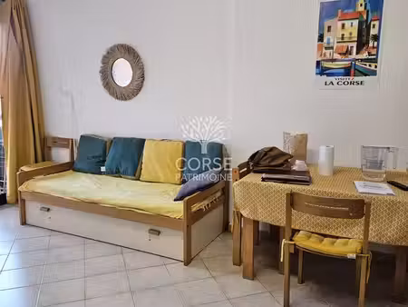 studio 1 pièce 32 m²