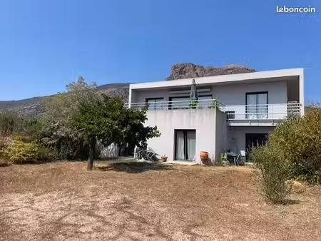villa 180m2 - 4 pièces