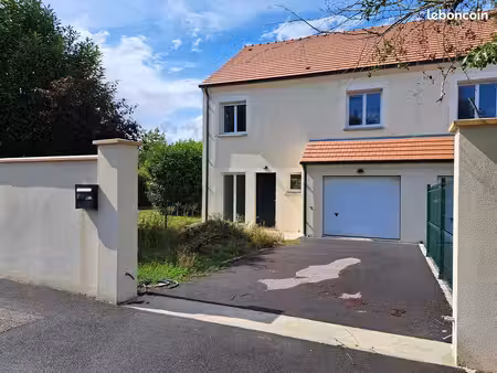 maison 4 pièces 95 m²
