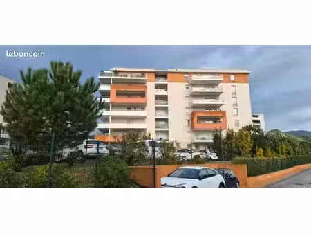 superbe t2 récent lumineux 45 m2 + terrasse 16 m2 couverte + parking privé résidence sécur