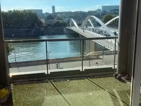 appartement t3 72m2 lyon 4e arrondissement avec terrasse vue sur la saône saône