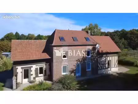 propriété 6 pièces 145 m²