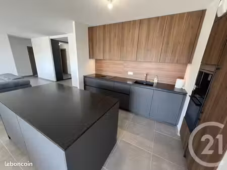 appartement 4 pièces 140 m²