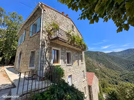 propriété 6 pièces 370 m²