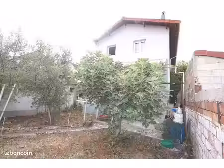 maison 6 pièces 97 m²