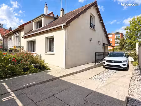 maison 5 pièces 105 m²