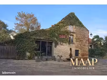 maison 6 pièces 280 m²